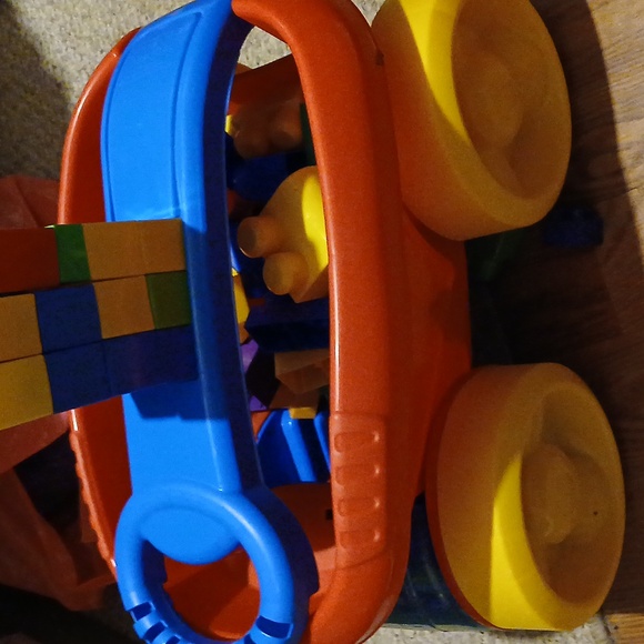 Colorful Building Blocks Wagon for Kids - Picture 4 of 4
